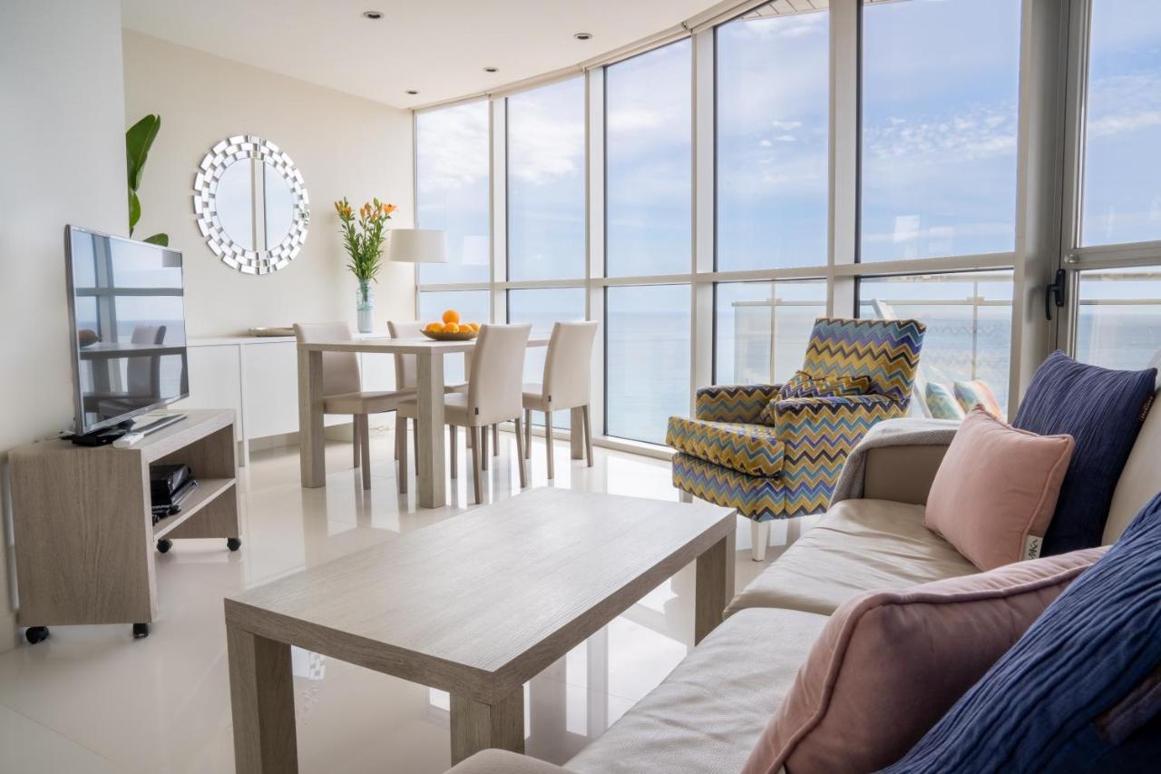 Apartamentos Vista Bella カルプ エクステリア 写真